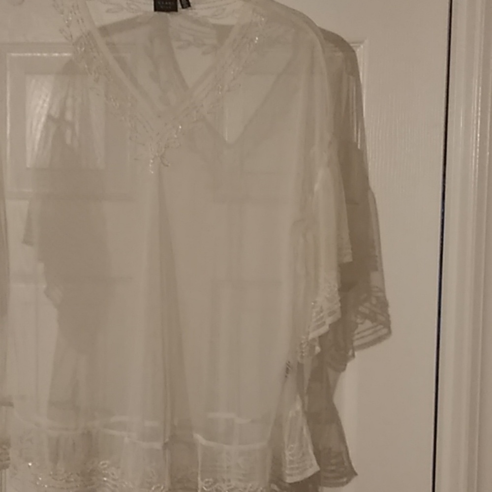 Blouse - Picture 3 of 3